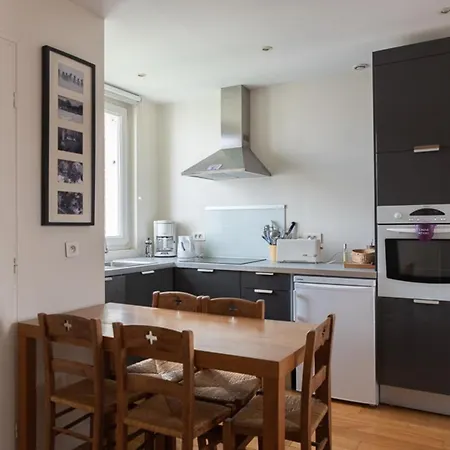 Apartment Nest With View On The Eiffel Tower *